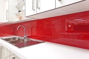 LUSTROLITE_Rouge_Kitchen (2)